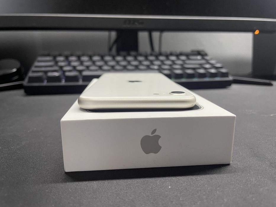 iPhone SE 2022 (3rd Gen) 128 GB