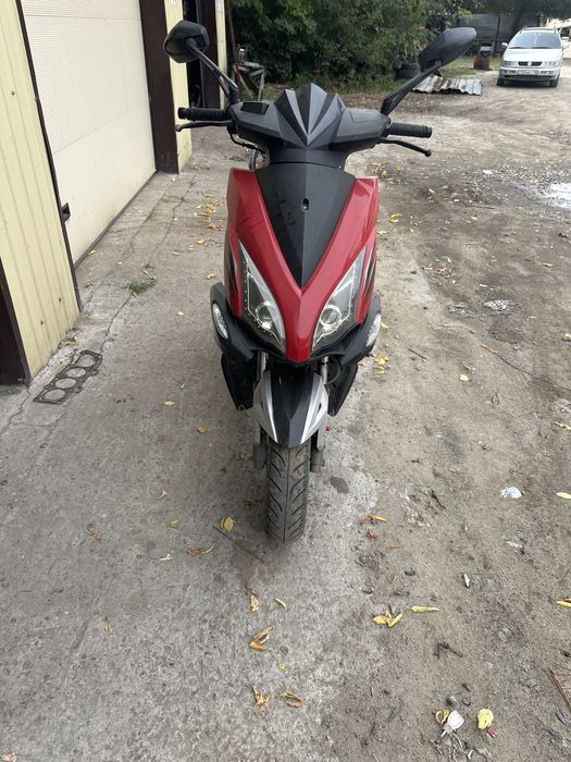 Продам скутер 150 кубовый