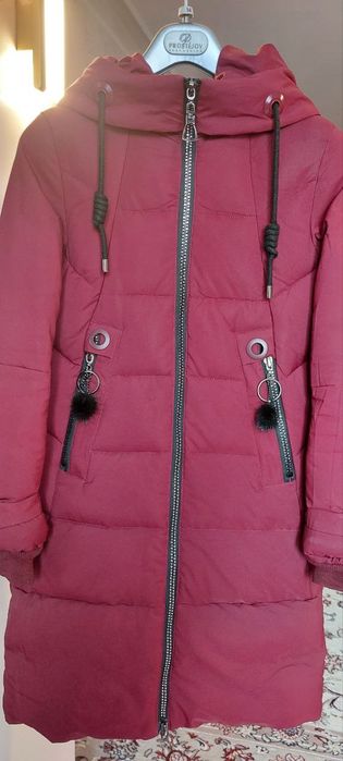 Куртка зимняя размер "М" срочно продаю