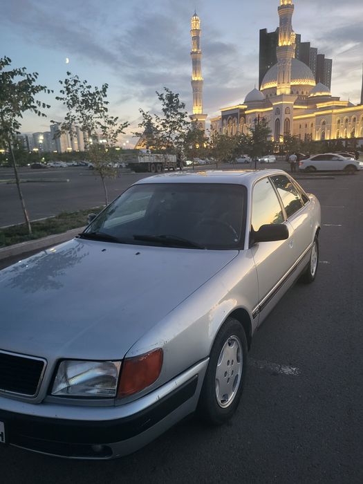 Продам ауди 100 с4