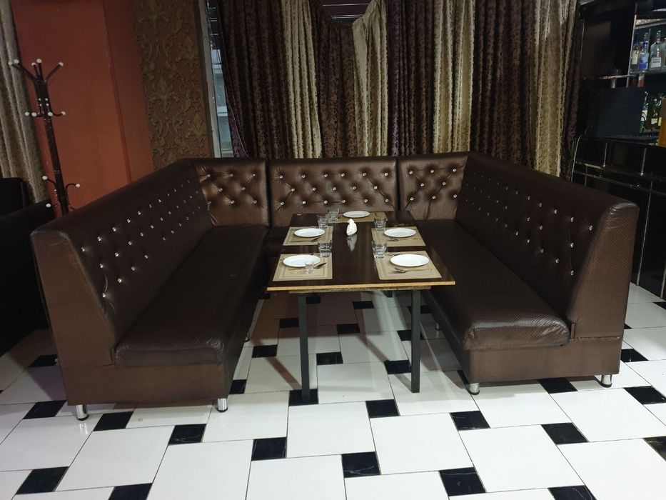 Ресторанный диван