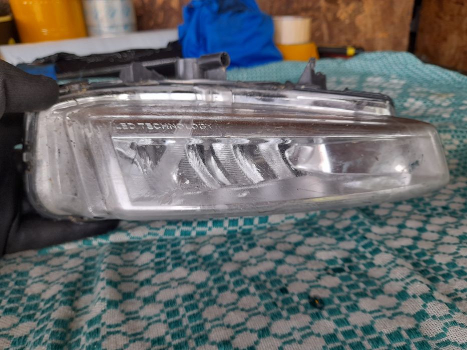 Vând proiector led dreapta land Rover discovery 5 v 2016-2022