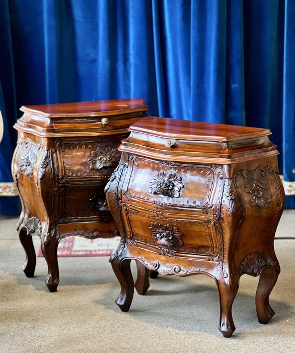 Pereche Noptiere stil Neobaroc *** vintage / antic / vechi / retro ***
