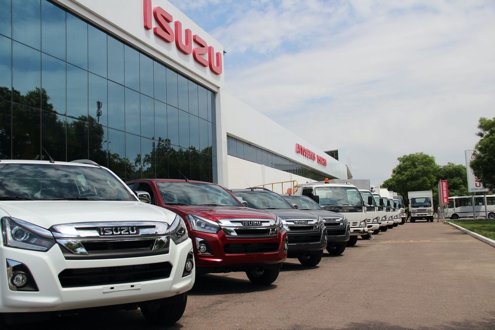 Исузу фургон 5 тонналик CNG NPR 82 L Комфорт