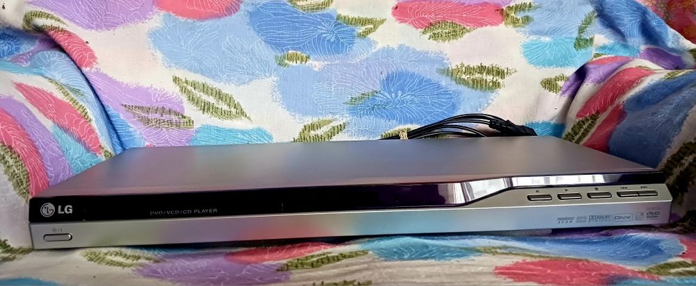 DVD player model no LG dfx276mabe in Indonesia+индийски филм част1 и2