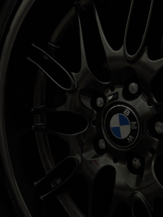 Продам по штучно диски 65 стиль r18 e39