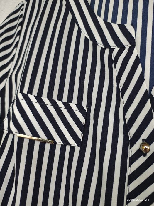 Bluza cu mânecă scurtă