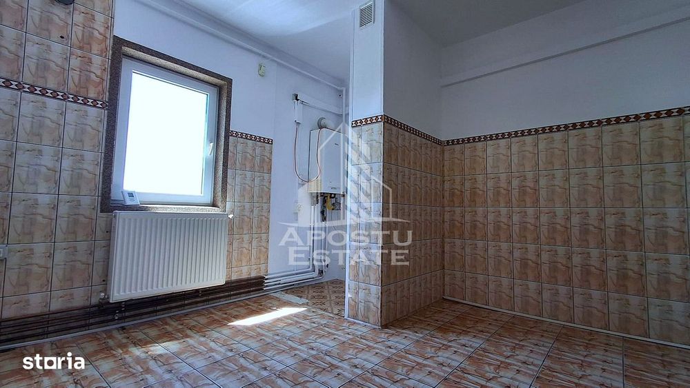 Apartament 3 camere,decomandat, nemobilat, Confectii