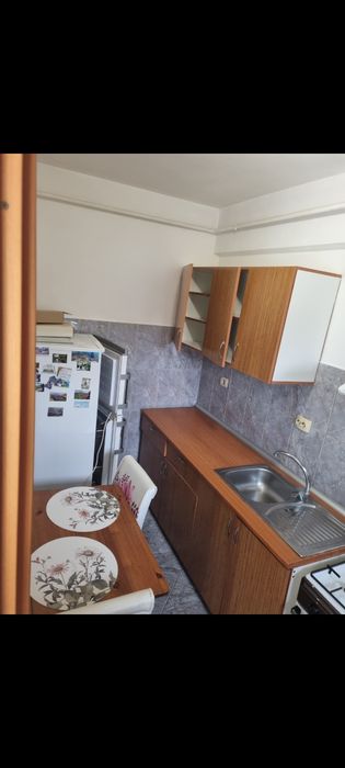 garsoniera de închiriat  în bloc nou în zona Obor (Focșani)