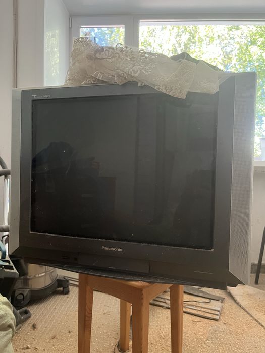 Продам телевизор panasonic