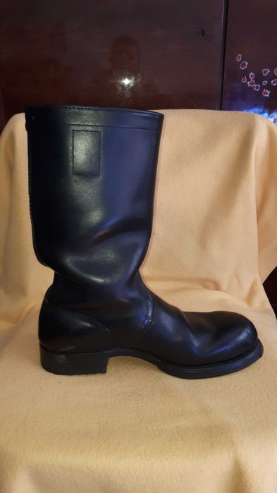 Vând  cizme  wehmacht nr 43 purtate în stare bună