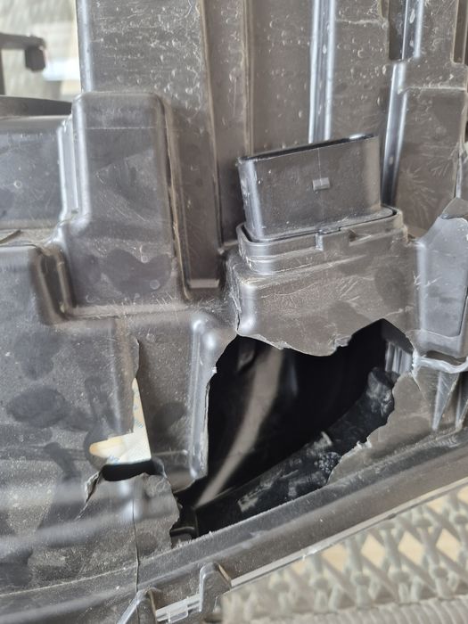 Фара Хончи Hongqi