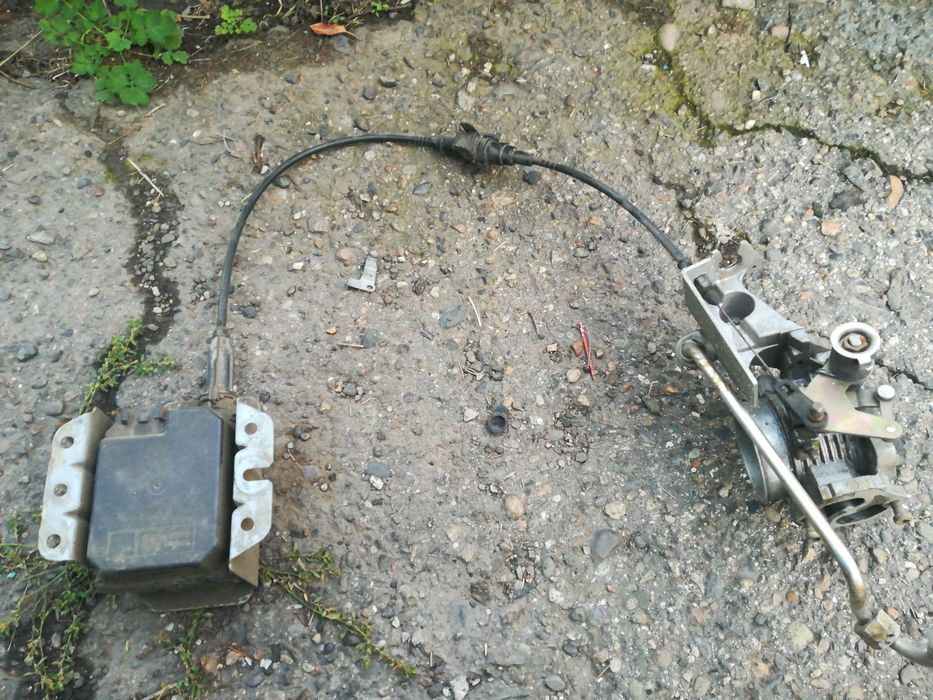 Запчасти опель вектра "В"