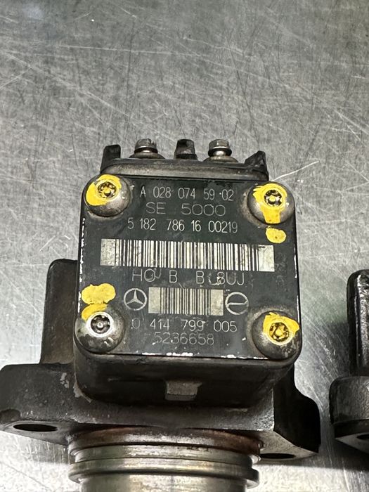 Ревизирани помпи за Mercedes Actros