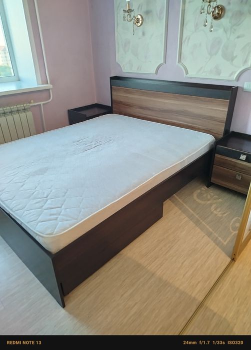 Спальный гарнитур,в отличном состояний