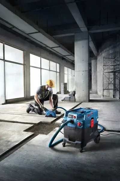 Промоция!Прахосмукачка за мокро/сухо прахоулавяне GAS 400 A Bosch