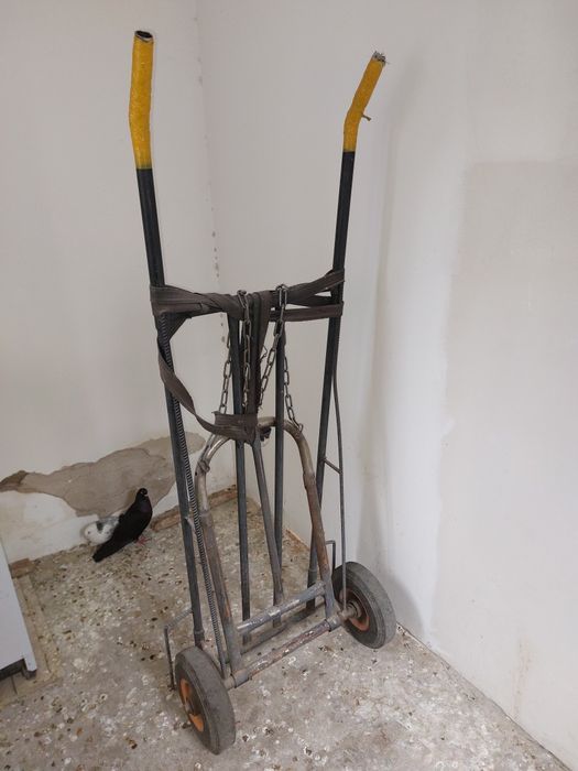 Тәшкі. Қол арба.