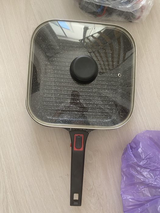 Продаю сковороду гриль