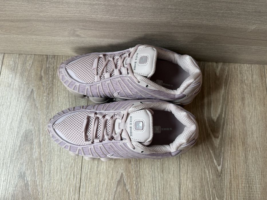 Nike Air Max Shox