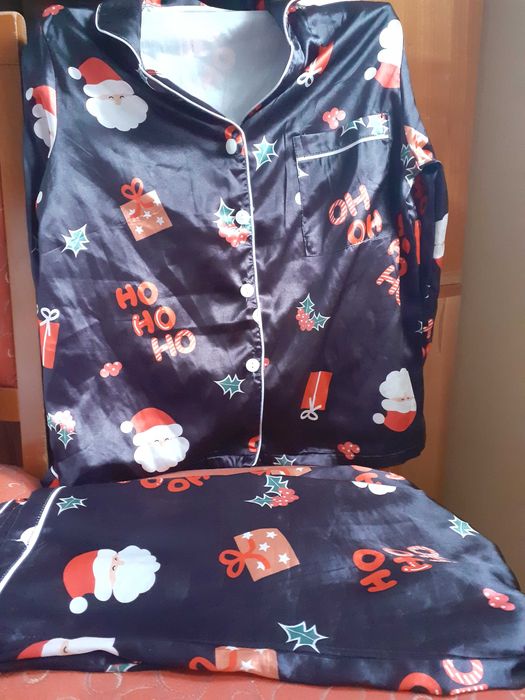 Pijama din satin cu model de Craciun