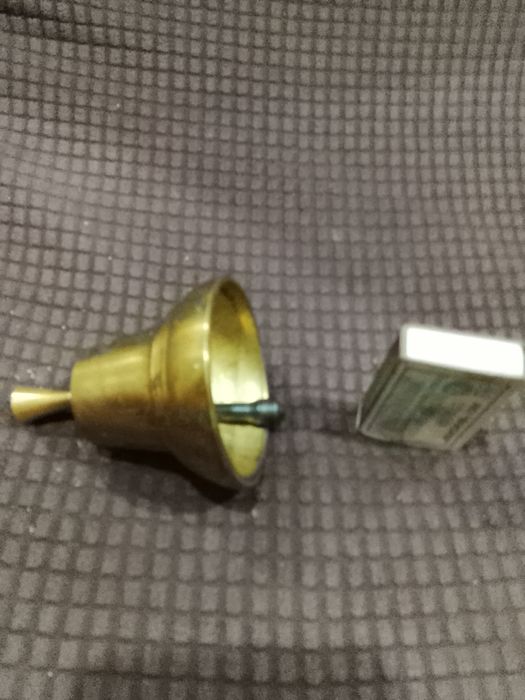 Колокольчик бронзовый