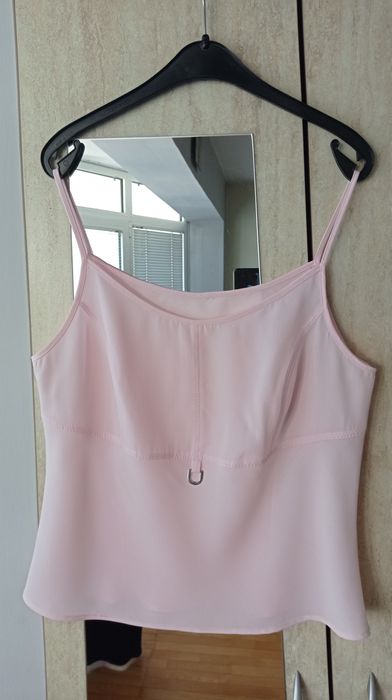 Елегантен костюм, нов, от три части, размер XL, 23 евро/45 лв