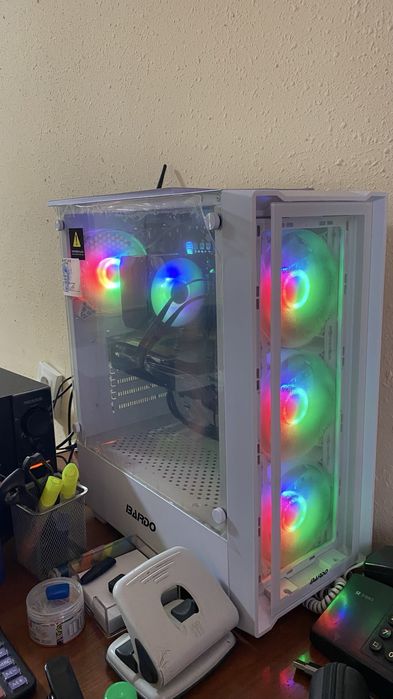 Продам кейс и манитор