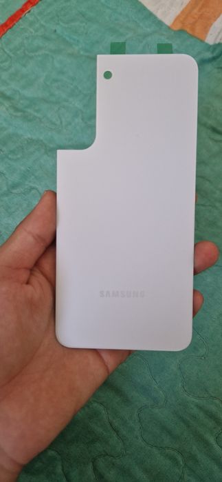 Продаётся крышка Samsung S22 Plus