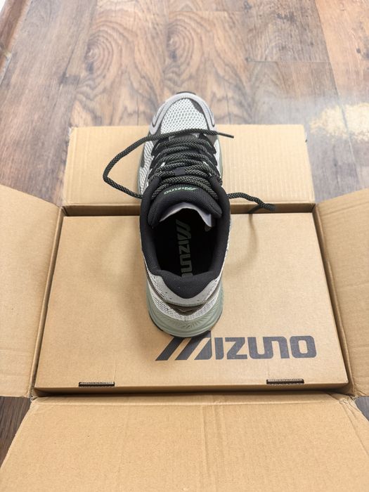 Продам кроссовки Mizuno Racer S