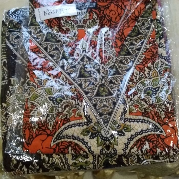 Предлагам нови индийски кафтани