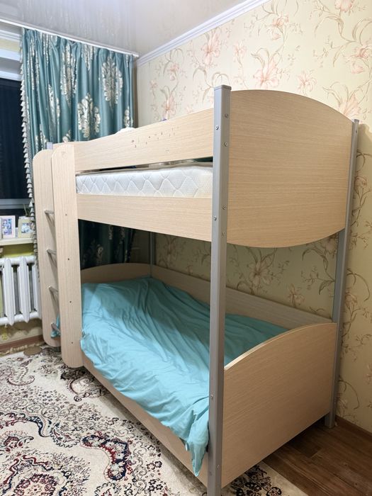Детский гарнитур состояние отличное