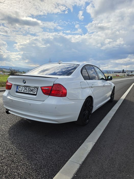 BMW 320d e90 FL 2010