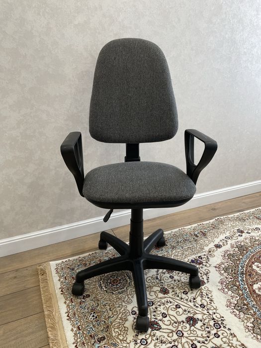 Кресло для офиса и дома