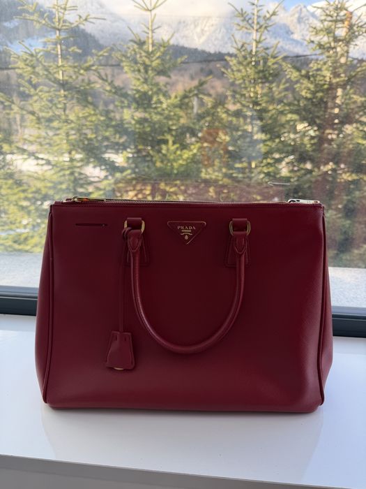 Geanta prada originala
