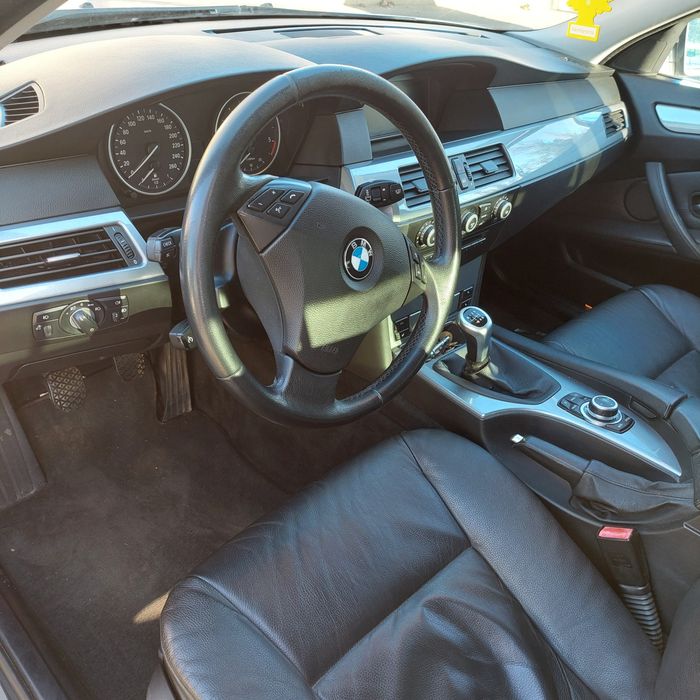 Autoturisme bmw .