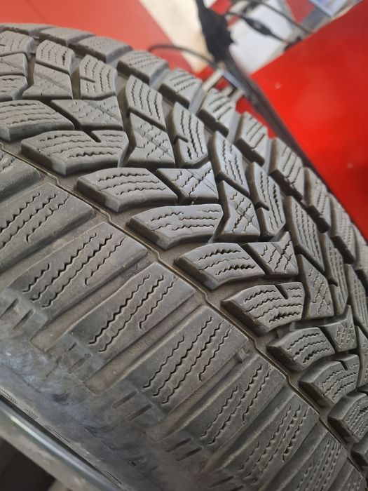 Зимни гуми DUNLOP 215 60 16