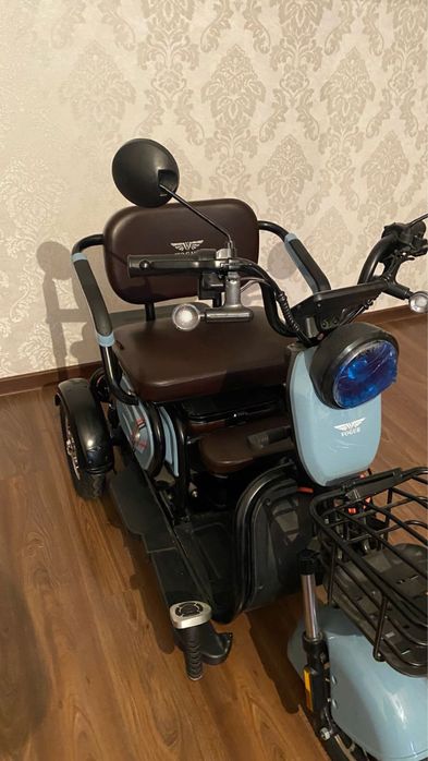 Электрический  мопед