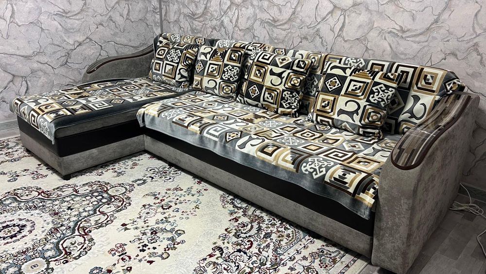 Угловой диван Б/У