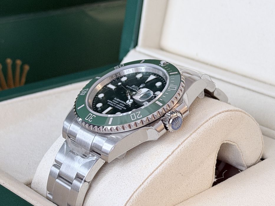 Часы Rolex Submariner “Hulk”
