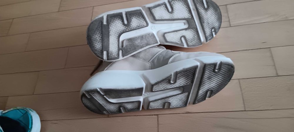 Сникърси Steve Madden