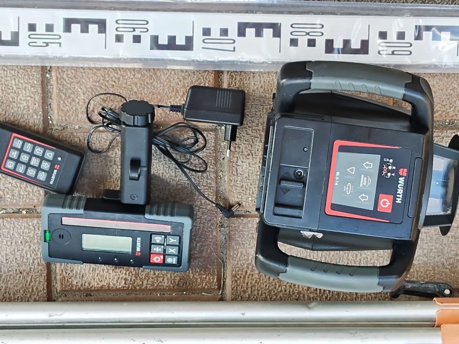 Laser de exterior cu dubla panta  WURT RL 5-14 că și nou