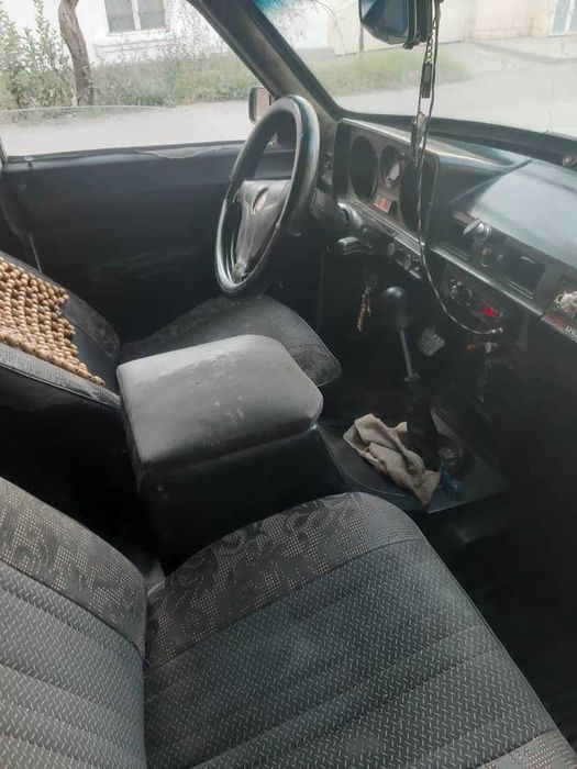 Волга мошинаси сотилади