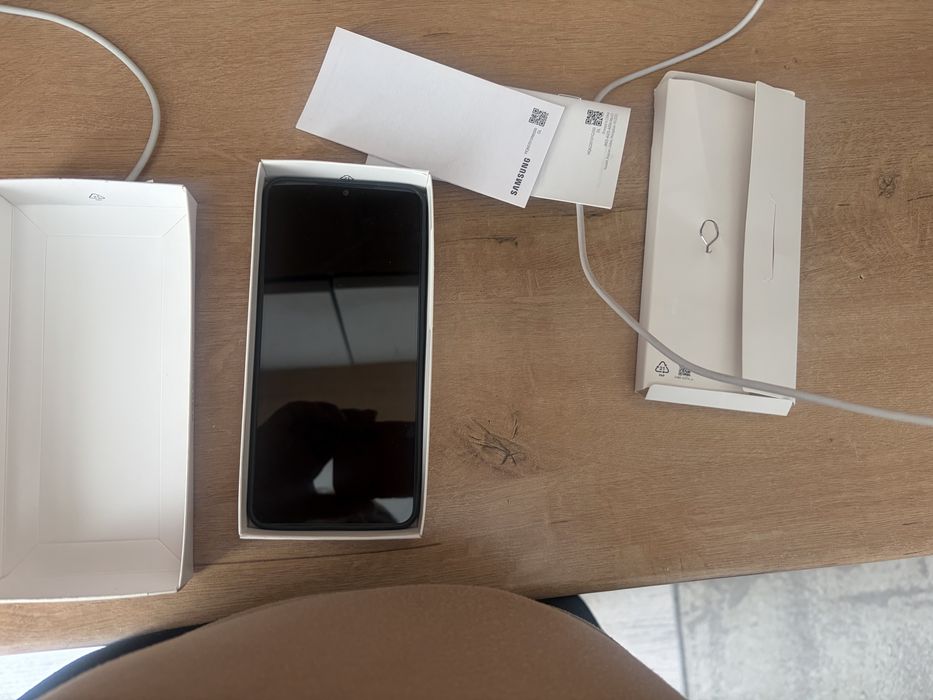 Продам самсунг А07