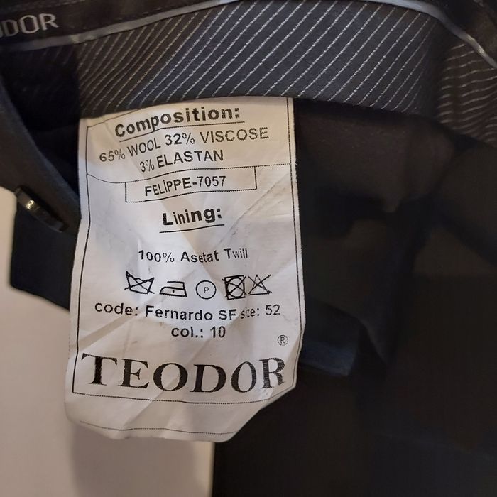 Мъжки костюм черен Teodor