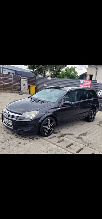 Vând Opel astra H în stare foarte buna