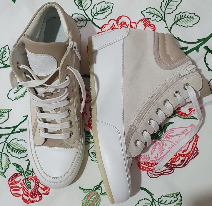 Vând  ghete damă mărimea  38