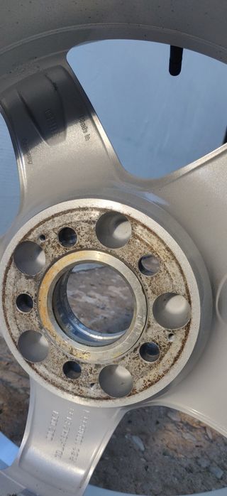 Джанти 18 Lorinser RS3 
10Jx18H2 ET 44
Цена: 800 лв.