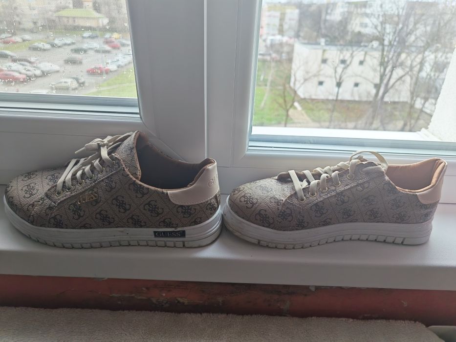 Adidași dama 40 Guess Turcia