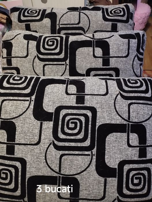 Set 3 perne decorative ptr canapea.