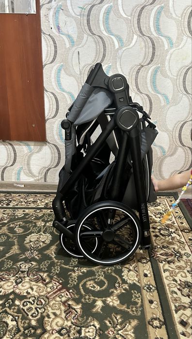 Коляска New luxe серая